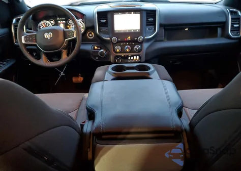 2024 Ram 1500 Big Horn/Lone Star z USA, uszkodzony, nr VIN 1C6RREFT0RN140424